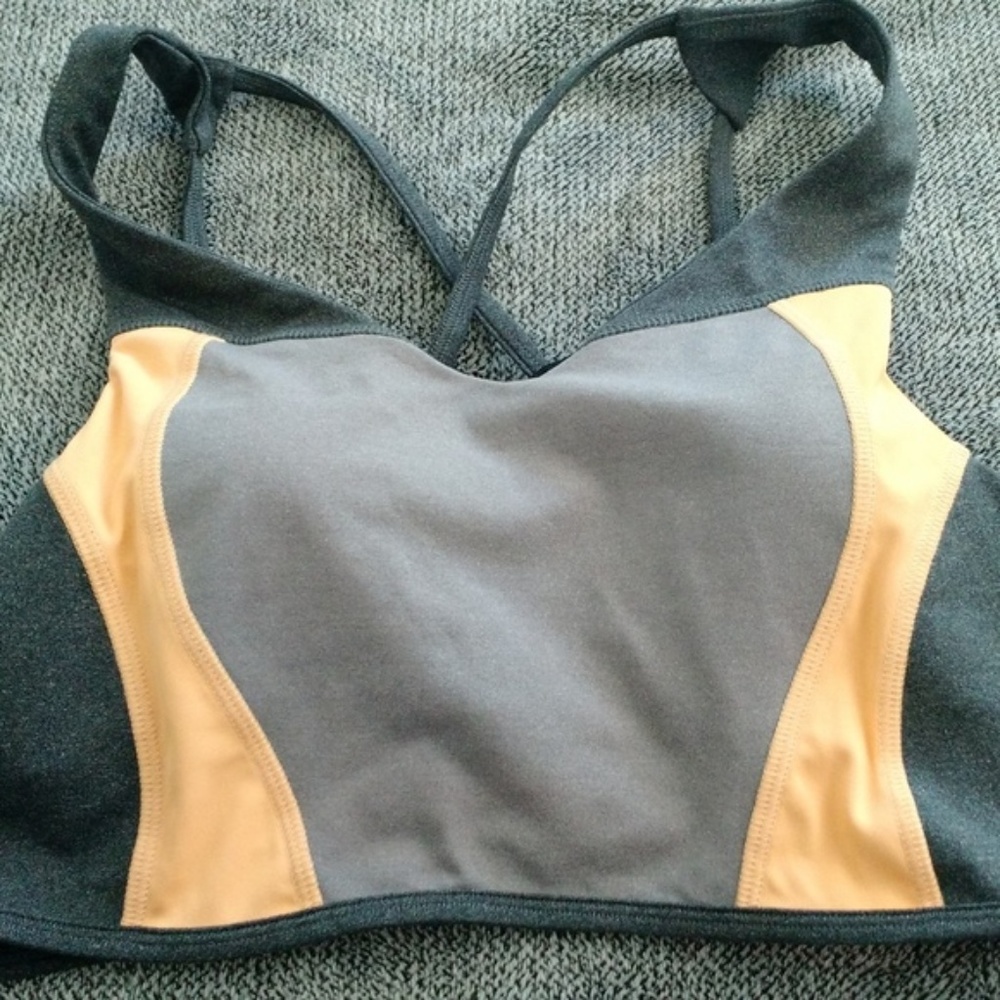 Karma Strappy Sports Bra M
